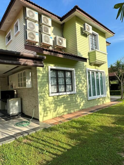 Green Homestay Nilai Zewnętrze zdjęcie